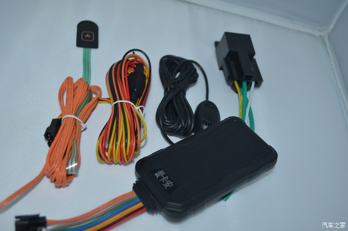 求推荐一款汽车gps定位,带客户端,带离位报警的