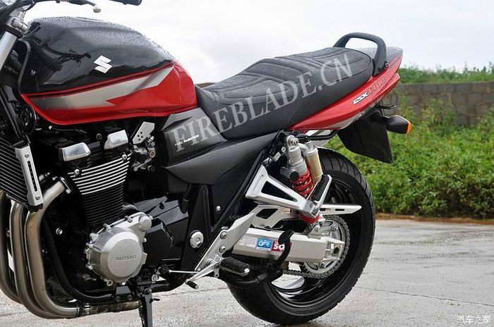【图】05年的铃木 gsx1400 大摩神_铃木摩托车论坛_汽车之家论坛