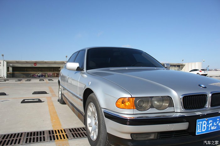 向经典致敬第三代宝马7系e38