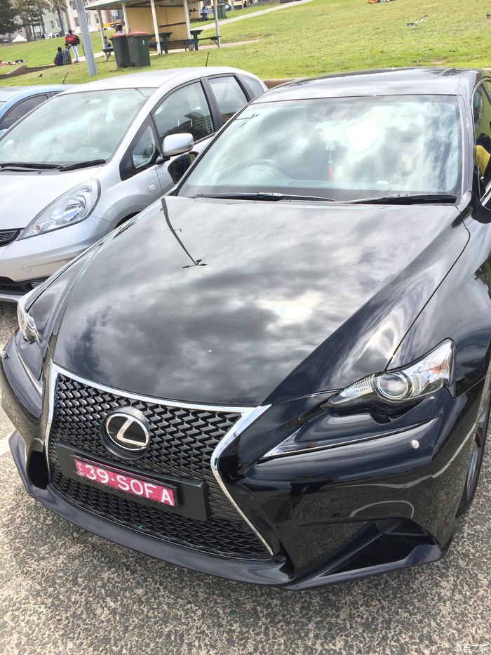 黑外红内is350fsport澳洲版配置小介绍驾驶感想外观多图