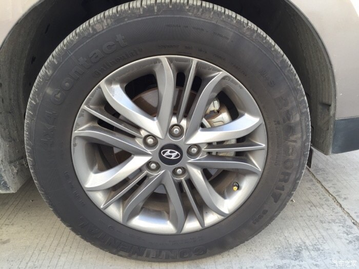 【图】今天把轮胎换了…_北京现代ix35论坛_汽车之家论坛