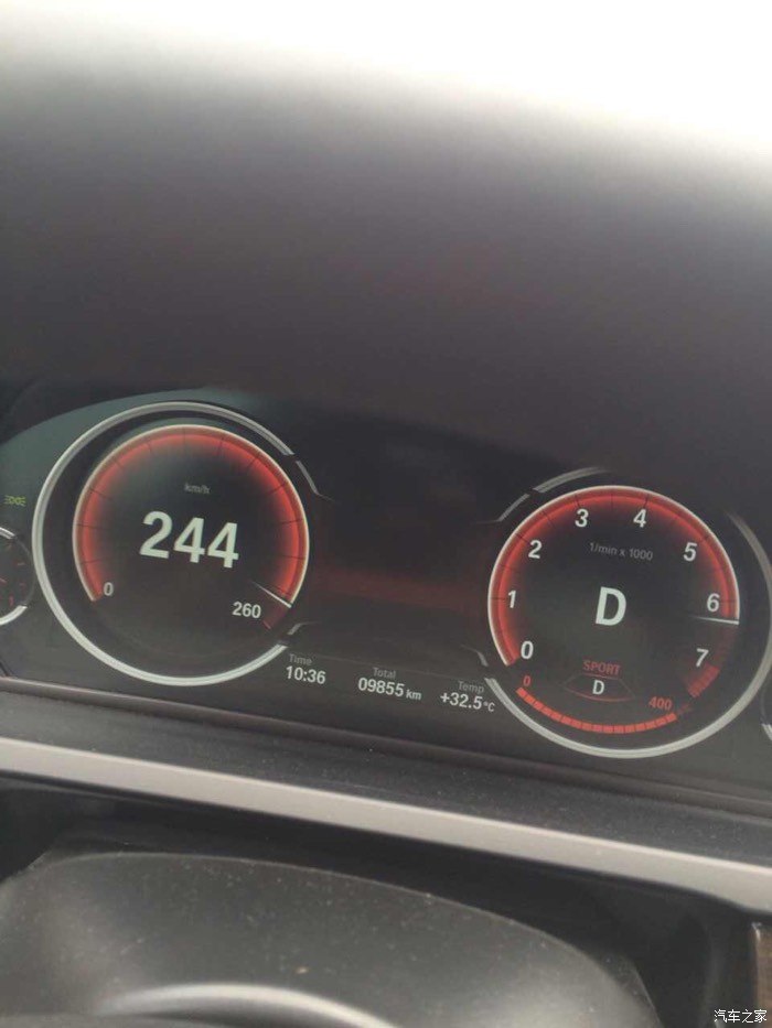 今天上午和朋友跑高速差点跑爆表