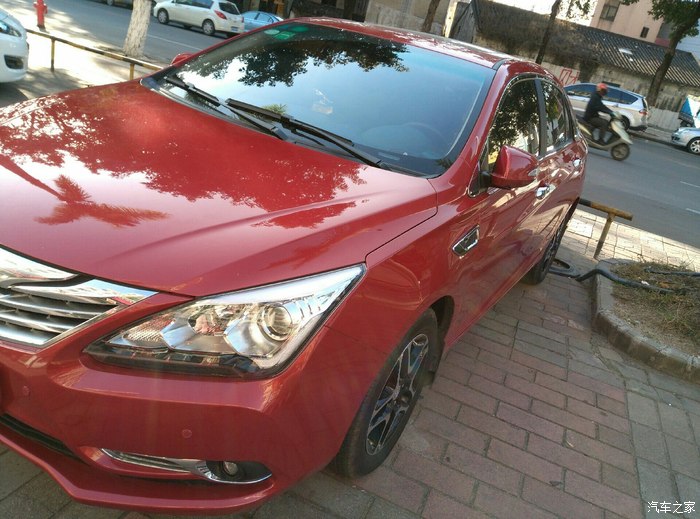 【图】有多少男士是开红色g5的啊 男人开红车 会不会不协调啊_比亚迪g