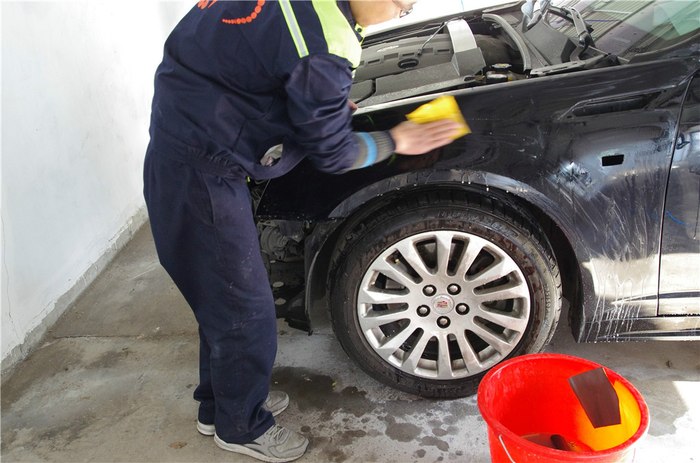 凯迪拉克cts涅盘重生某鸟快修全车喷漆