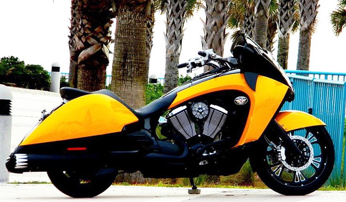 霸气十足的1731cc排量超级摩托车——美国胜利威神vision tour