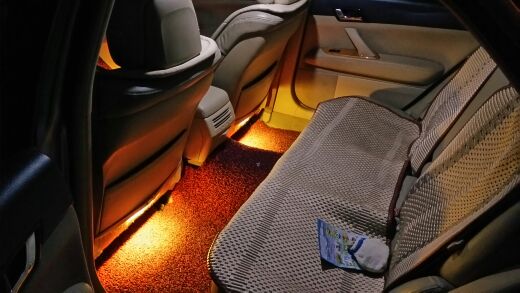 老老锐志脚窝灯简单作业