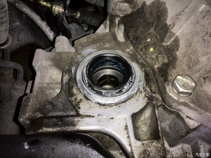 47000公里,半轴油封漏油