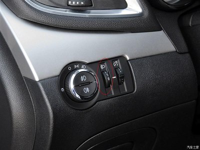 昂科拉车灯大灯可以高低调节吗?换了氙气大灯感觉不亮