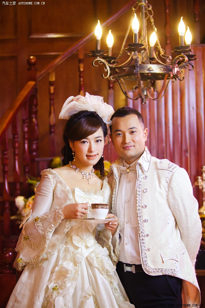 一起见证我们幸福婚礼吧