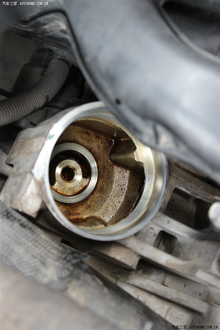 自己做小保养更换机油机滤