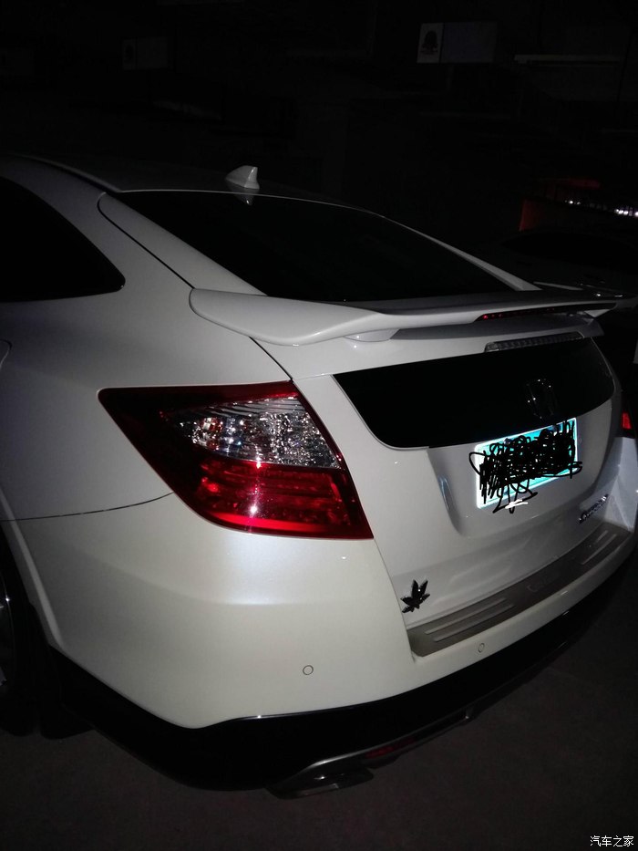 2014款歌诗图尾翼效果图片