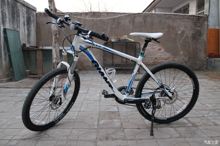 新人谈单车捷安特atxse2