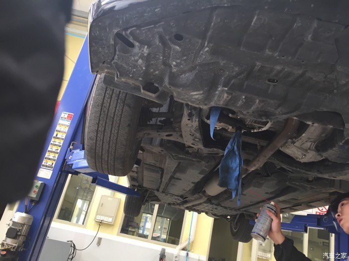 5更换发动机油底壳_凯美瑞论坛_汽车之家论坛