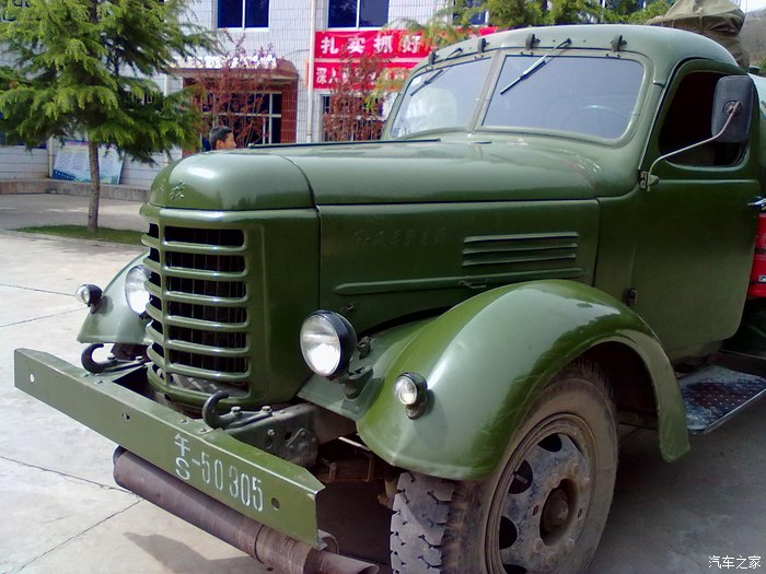 童年的记忆——实拍解放ca-10b军用高栏卡车(1:24)