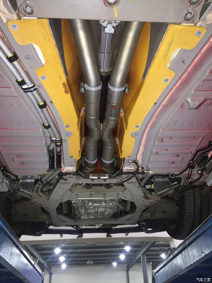 【图】ferrari f12提车作业 改装排气 上演速度与激情_法拉利论坛