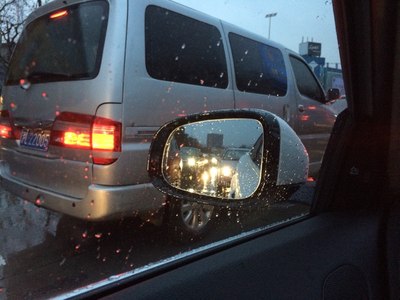 【图】雨天晚上开车太累心了_上海论坛_汽车之家论坛