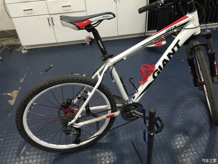 刚刚提了捷安特tcr adv2