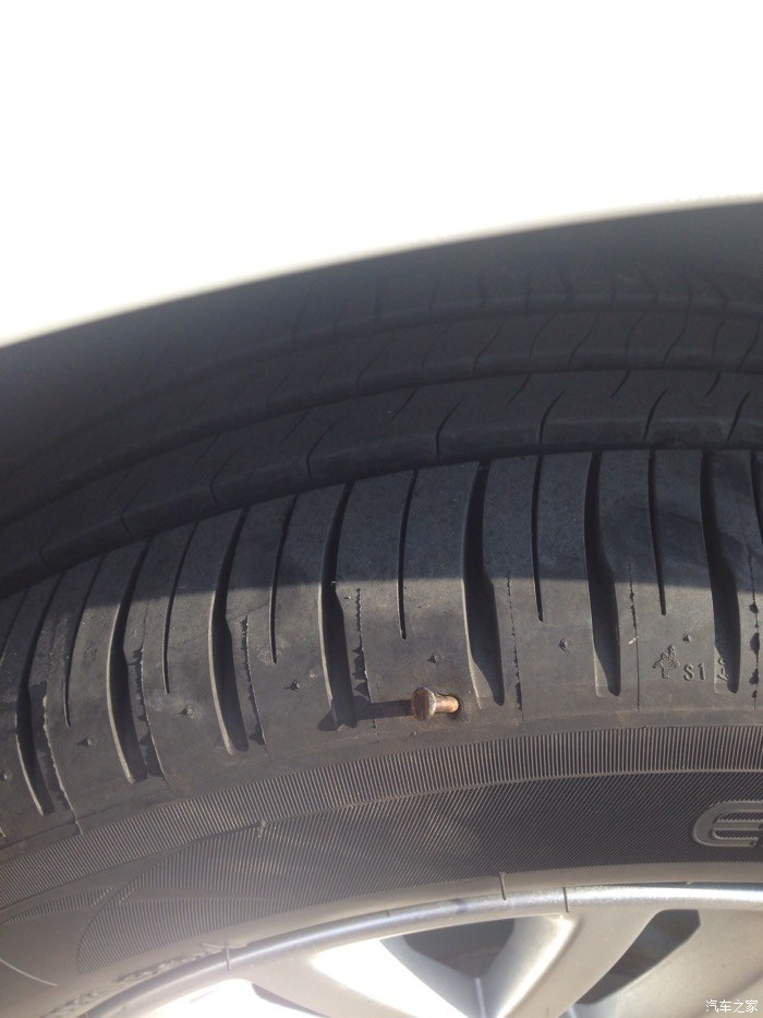 刚换的四条195虫子胎,今天就被扎透了,说实话真有点心疼啊!