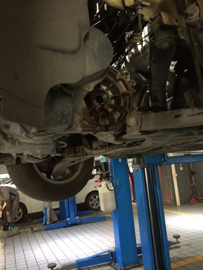 13款经典福克斯半轴漏油