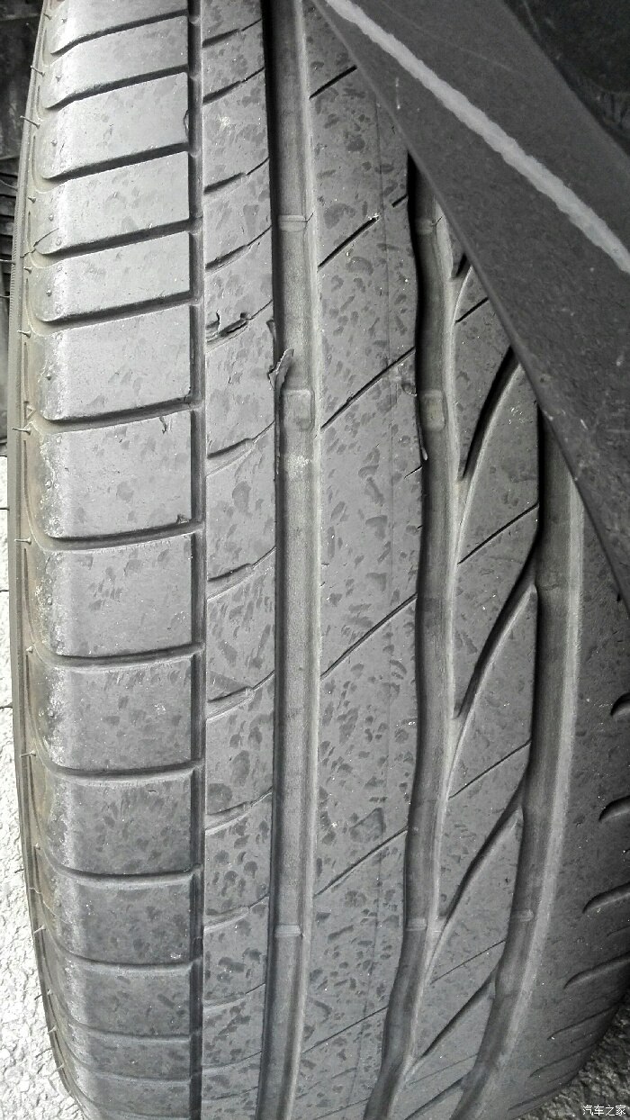 起了个胎皮,需要换胎吗?