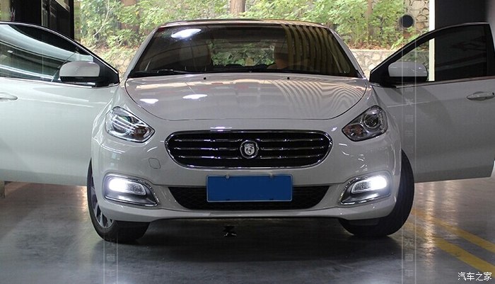 有谁把车标改成蝎子车标的?