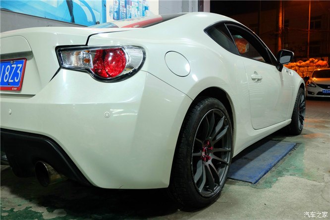 【鬼马】丰田86 轮毂升级 作业