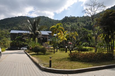 酷路泽海南游记 -霸王岭国家森林公园 鱼鳞洲风景区(陷车)