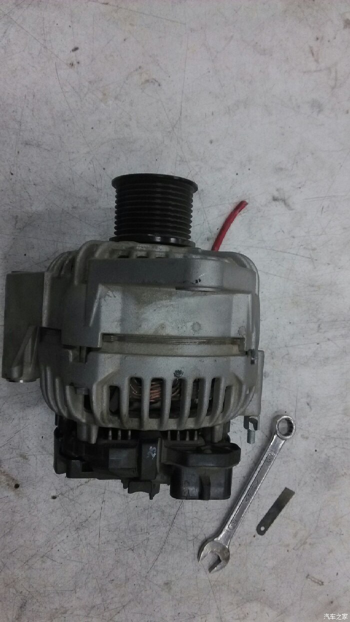 瑞虎 发电机怠速不充电 (电源故障灯一闪一闪的)