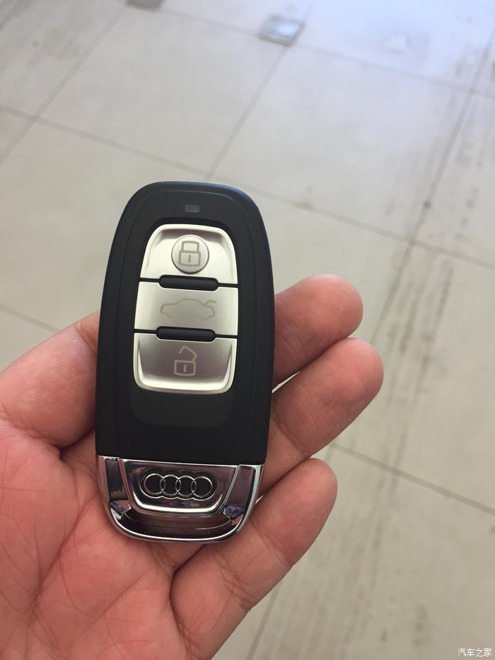 新年新车过年提奥迪a6版主给我个认证把