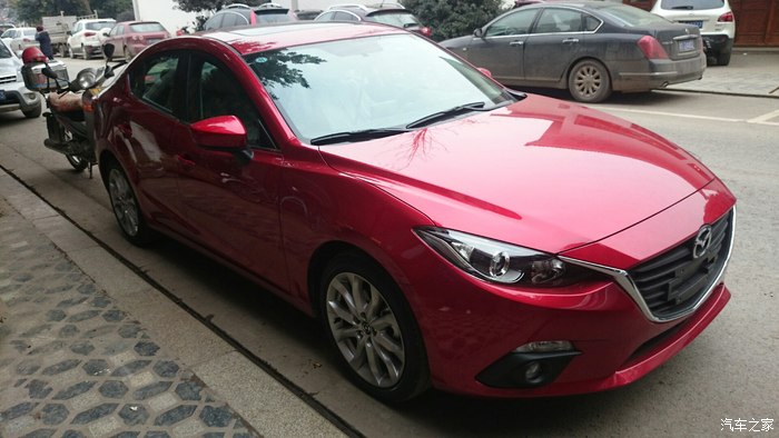 本人买的红色三厢,美得不能言语!