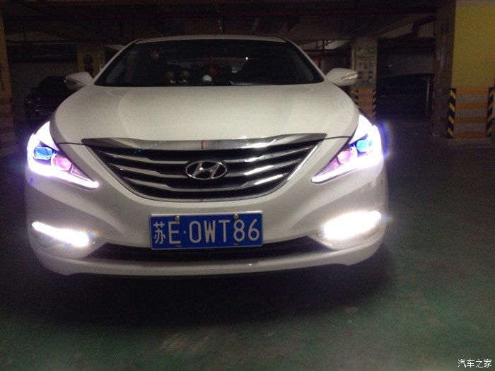 求助贴关于索纳塔八代改装双氙气大灯led日行灯索8氙气大灯总成