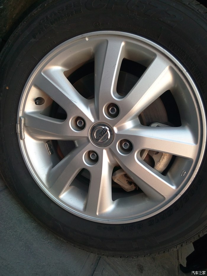 老骐达求助更换轮毂.