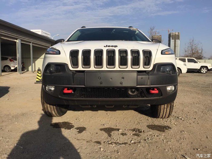 自由光高性能版2.4l只有灰色和橙色?