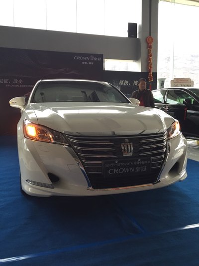 广东14款皇冠4s现车