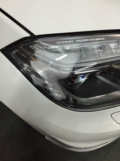 左大灯有雾 已经结成小水珠.这个没问题么?_奔驰glk论坛_手机汽车之家