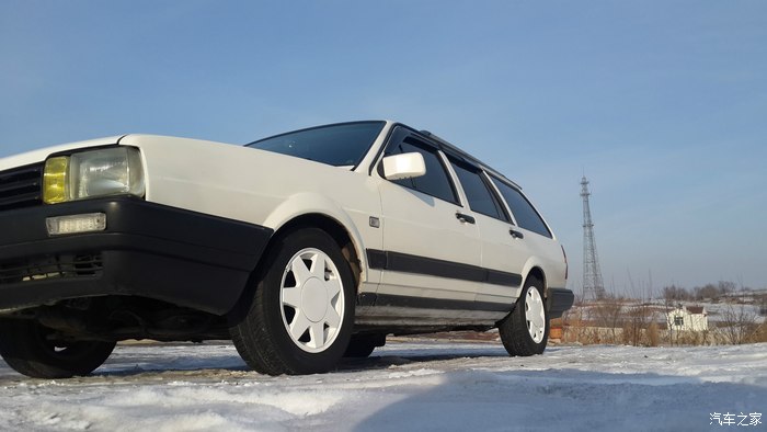 我的白色桑塔纳旅行车