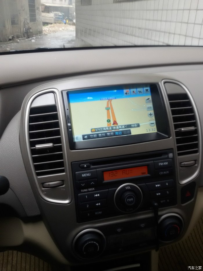 经典轩逸,自己动手安装的导航