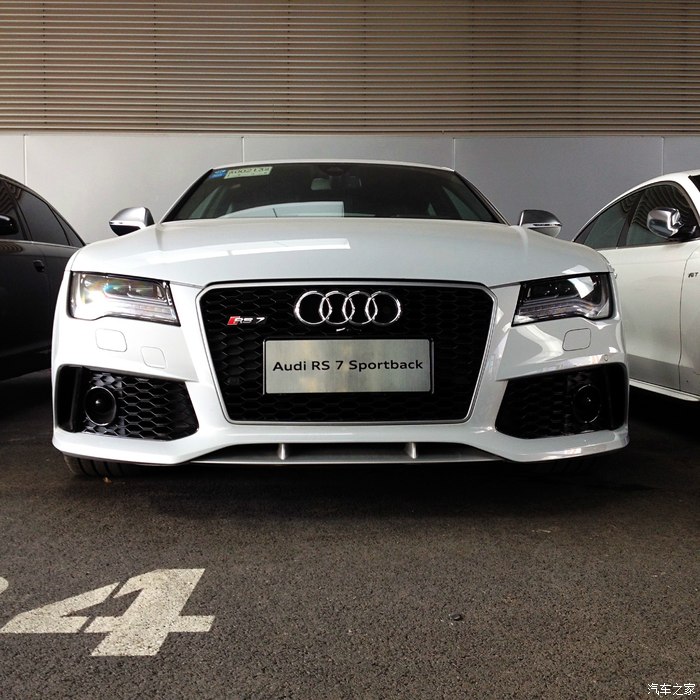 4050 | 回复: 54 奥迪a4l论坛 小改怡情~个运装"银耳"随手单反拍些