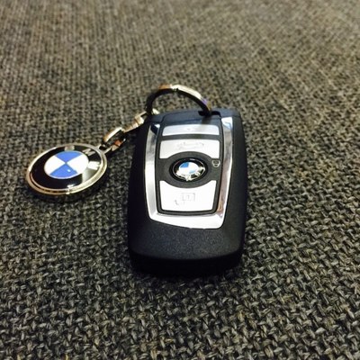 15年提新车过年宝马525li豪华 简单装饰求认证.