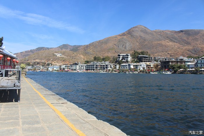 在南诏风情岛码头上拍的双廊!