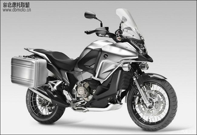 全球唯一一款公升级四缸拉力车本田vfr1200x crosstourer