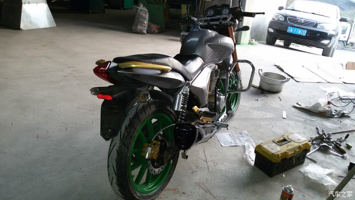 11年钱江龙小手术屌丝级改装朋友们轻拍