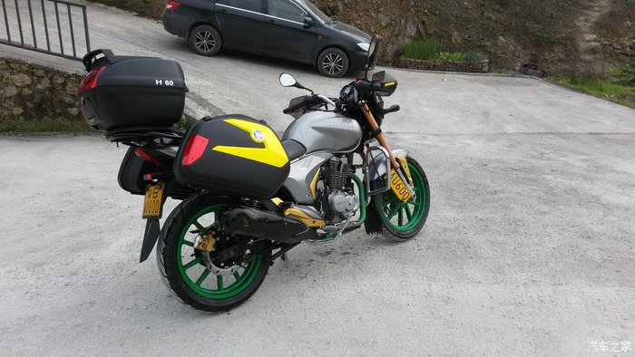 11年钱江龙小手术屌丝级改装朋友们轻拍