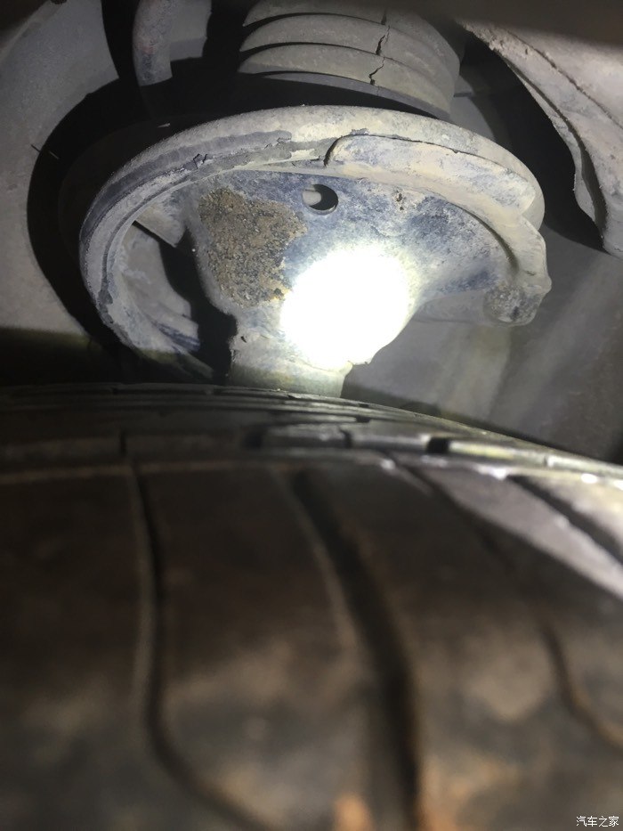 闹心……减震弹簧断裂脱落,是否第一例?