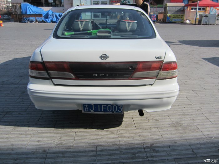 向经典老车致敬尼桑风度a32