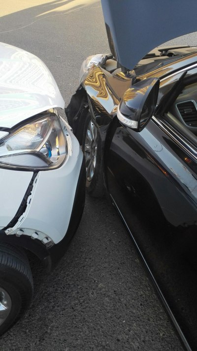 大年二十九,我家四驱昂撞了天籁