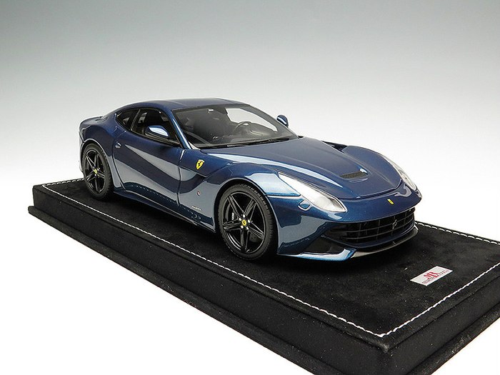 法拉利f12合金模型鉴赏
