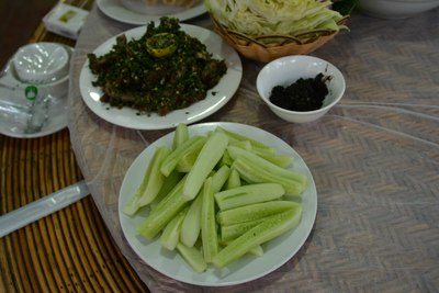 菜品介紹涼黃瓜及蘸水(碗)涼拌豬耳朵(純正傣味)傣族涼拌菜從來都用