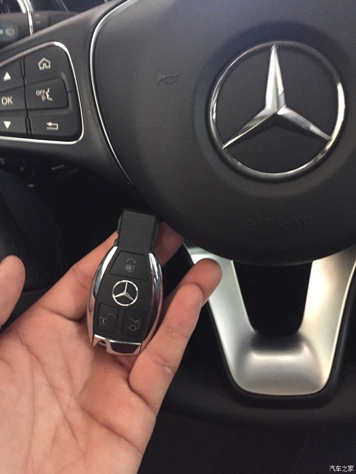 终于实现梦想奔驰c200l黑色立标提车作业