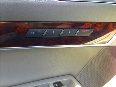 后备箱门油箱盖开关